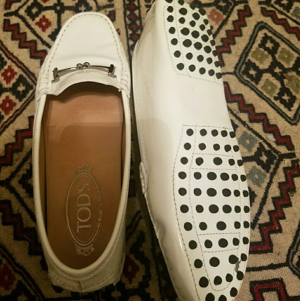 Tod's white loafer